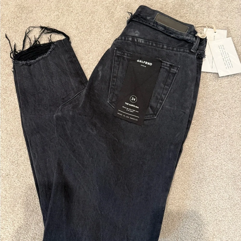 NWT GRLFRND Karolina Charcoal Distressed Denim sz 24 - Picture 1 of 4